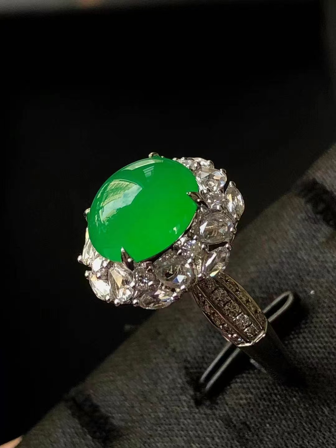 jade ring 